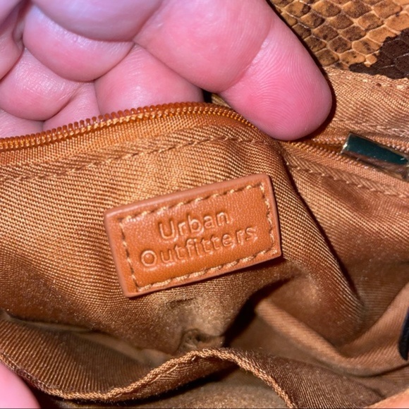 Rachel Half-Moon Belt loop bag in Brown - Picture 7 of 7